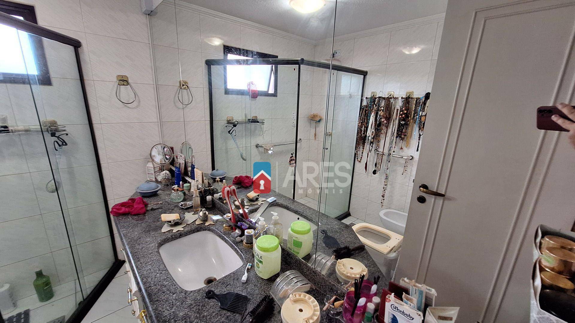 Apartamento à venda com 3 quartos, 196m² - Foto 33