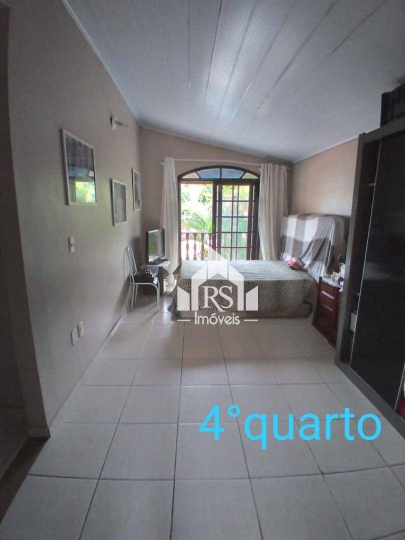 Casa à venda com 6 quartos, 210m² - Foto 11