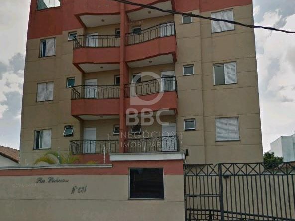 Apartamento à venda com 3 quartos, 76m² - Foto 1