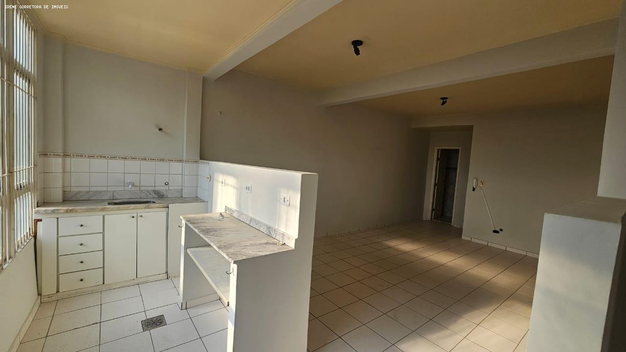 Apartamento à venda com 2 quartos, 77m² - Foto 14