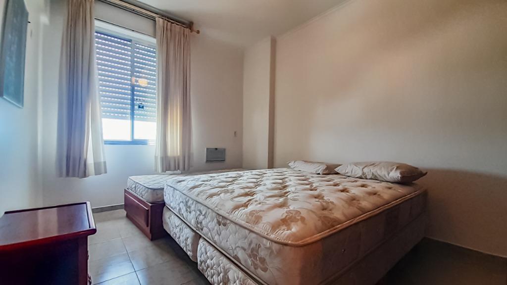 Apartamento à venda com 2 quartos, 100m² - Foto 13