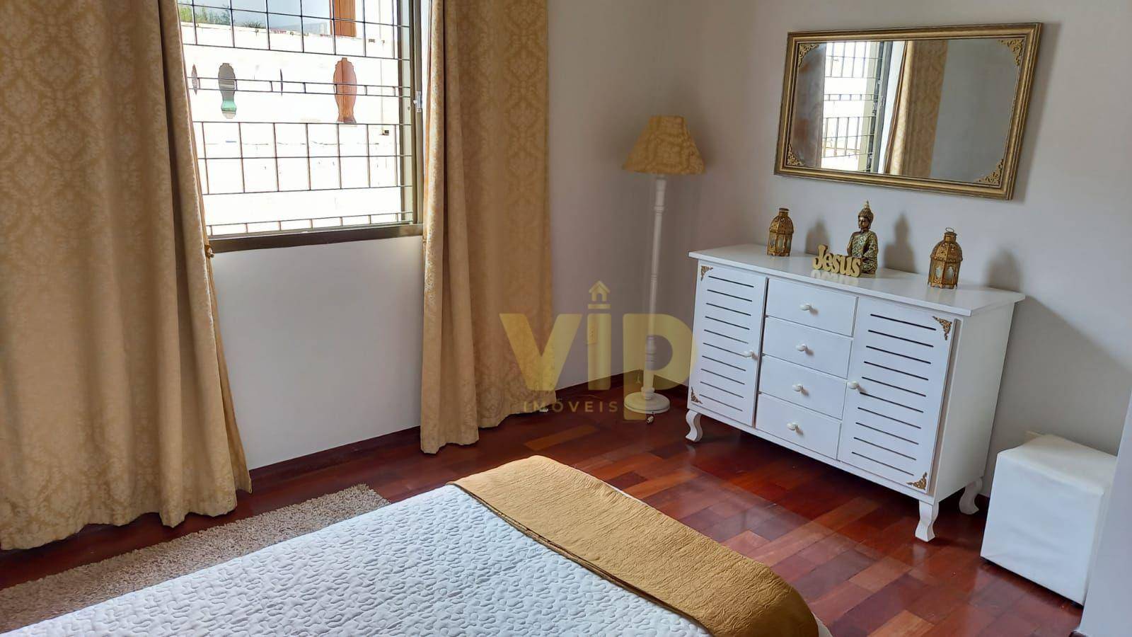 Casa à venda com 3 quartos, 200m² - Foto 15