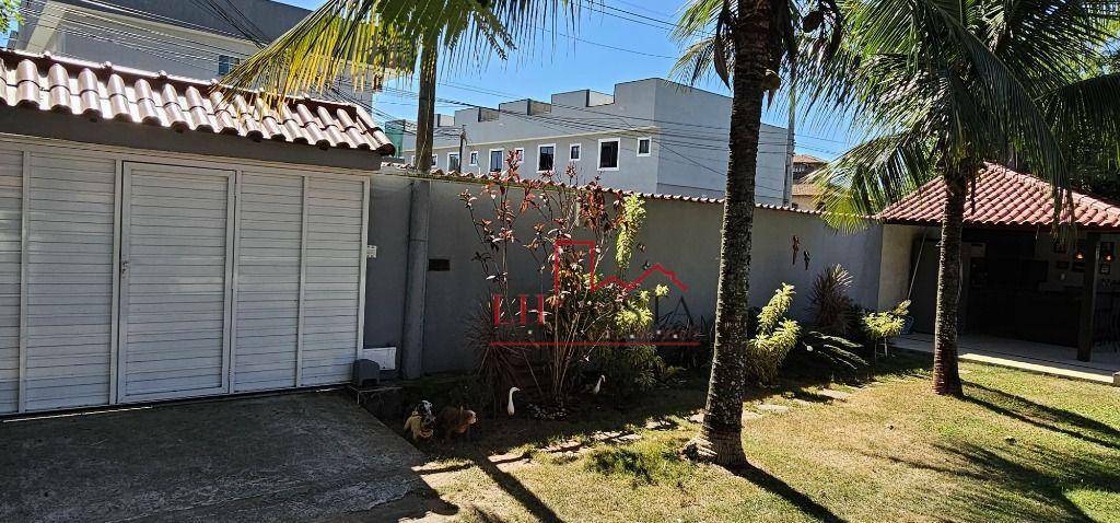 Casa à venda com 3 quartos, 300m² - Foto 10