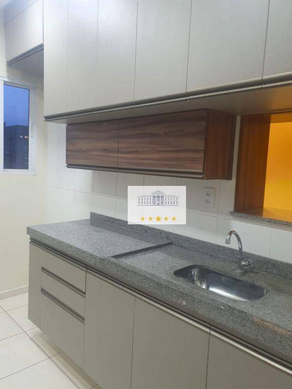 Apartamento à venda com 2 quartos, 69m² - Foto 1