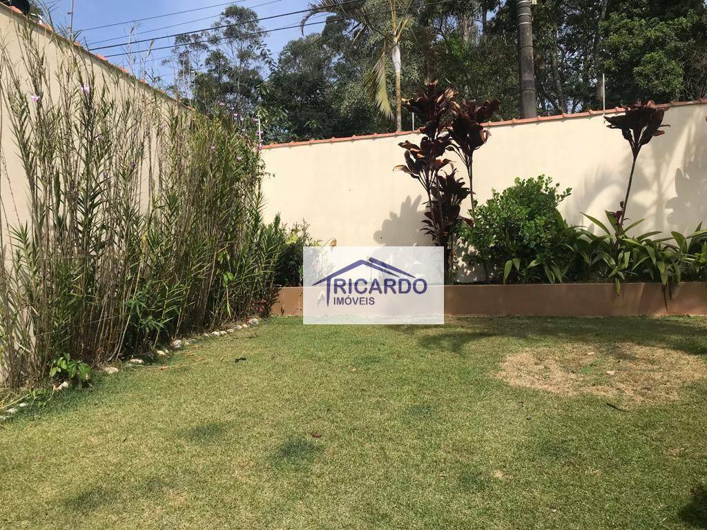 Sobrado à venda com 3 quartos, 220m² - Foto 3