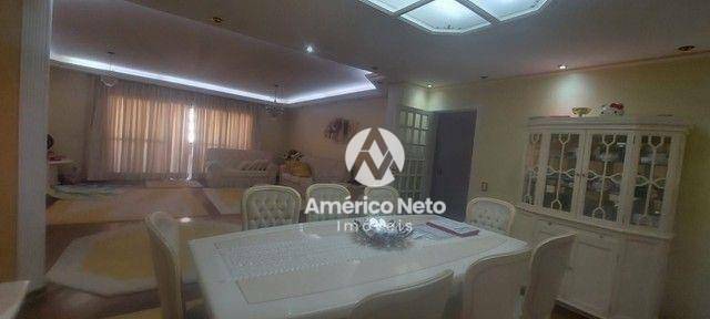 Apartamento à venda com 3 quartos, 238m² - Foto 2