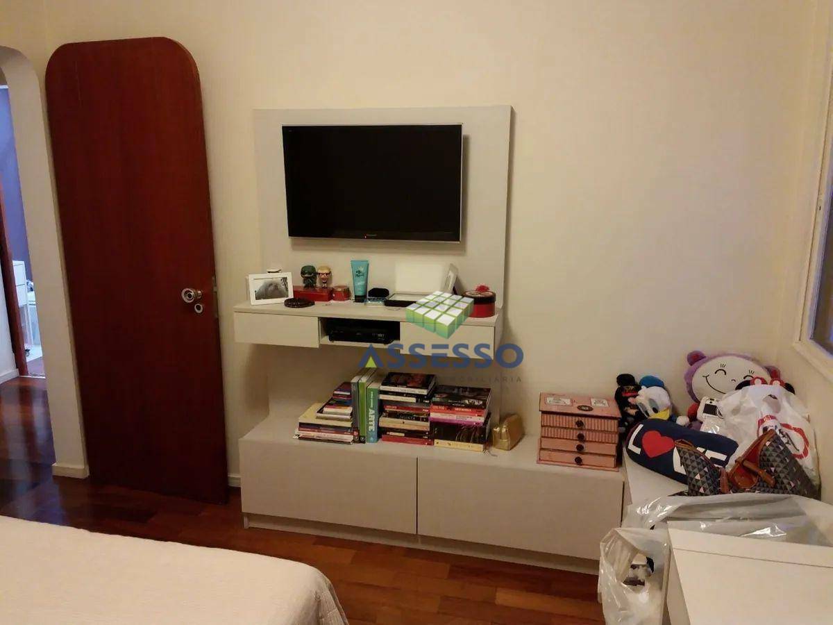 Apartamento à venda com 3 quartos, 165m² - Foto 24