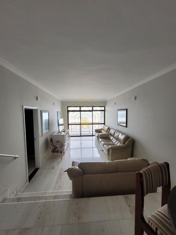 Apartamento à venda com 3 quartos, 180m² - Foto 16