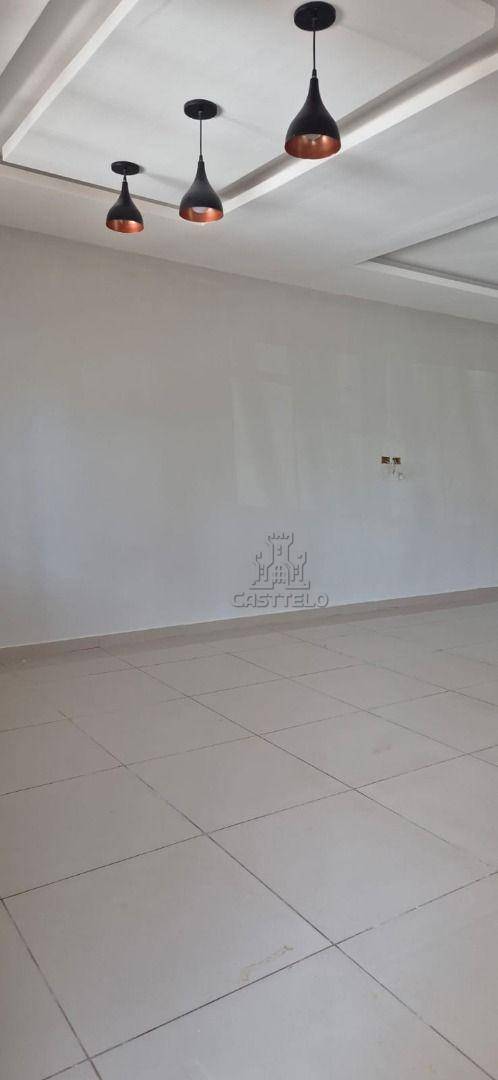 Casa à venda com 2 quartos, 130m² - Foto 4