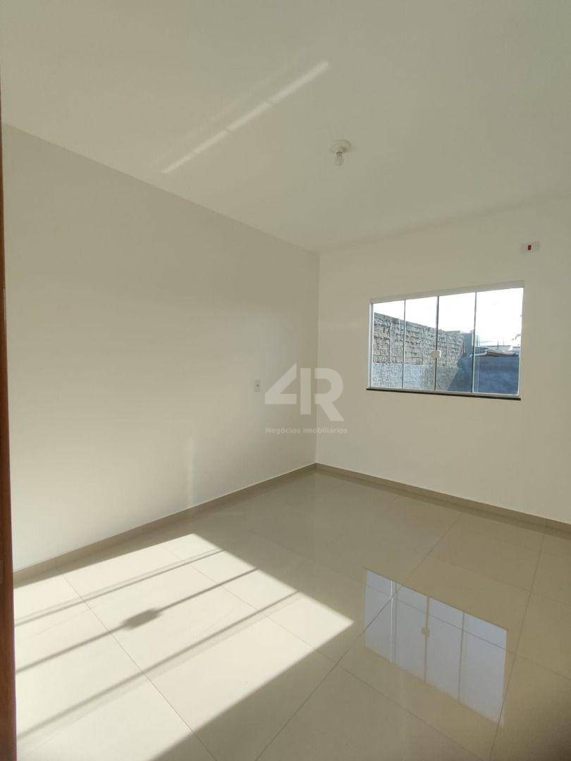 Casa à venda com 2 quartos, 57m² - Foto 6