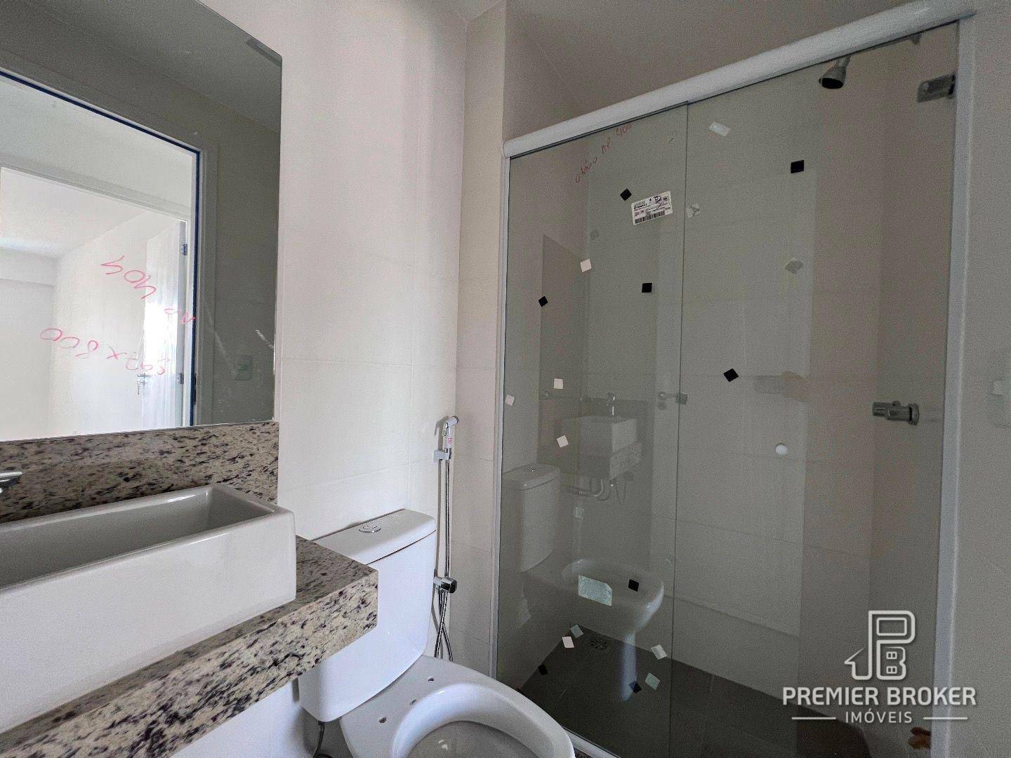 Apartamento à venda com 2 quartos, 62m² - Foto 4