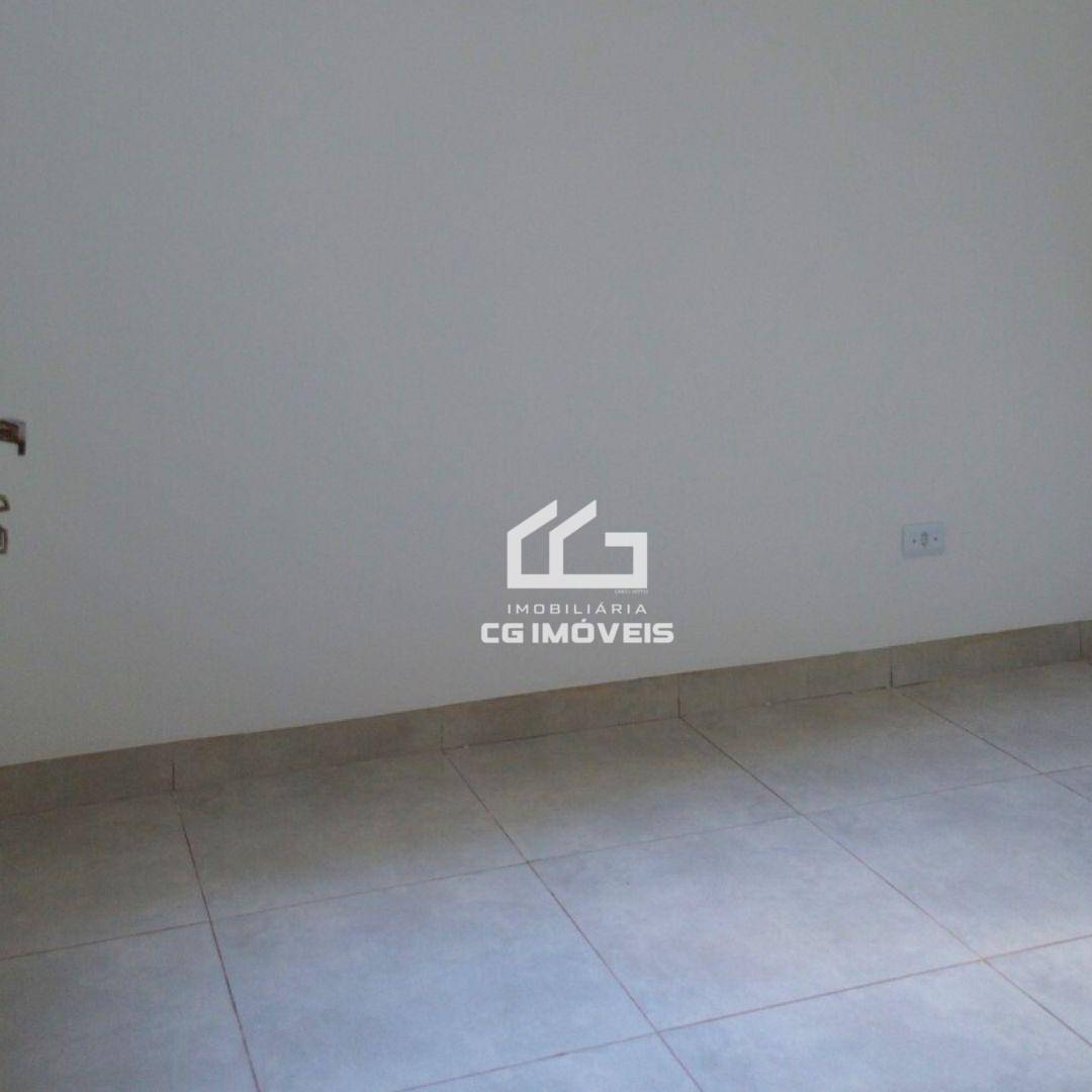 Casa à venda com 3 quartos, 67m² - Foto 2