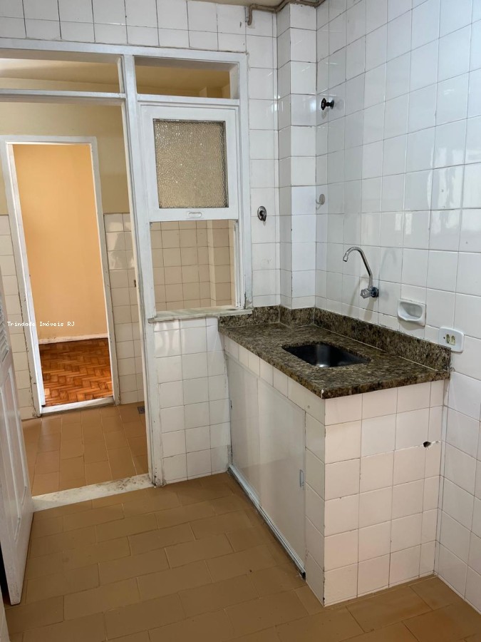 Apartamento à venda com 3 quartos, 95m² - Foto 16