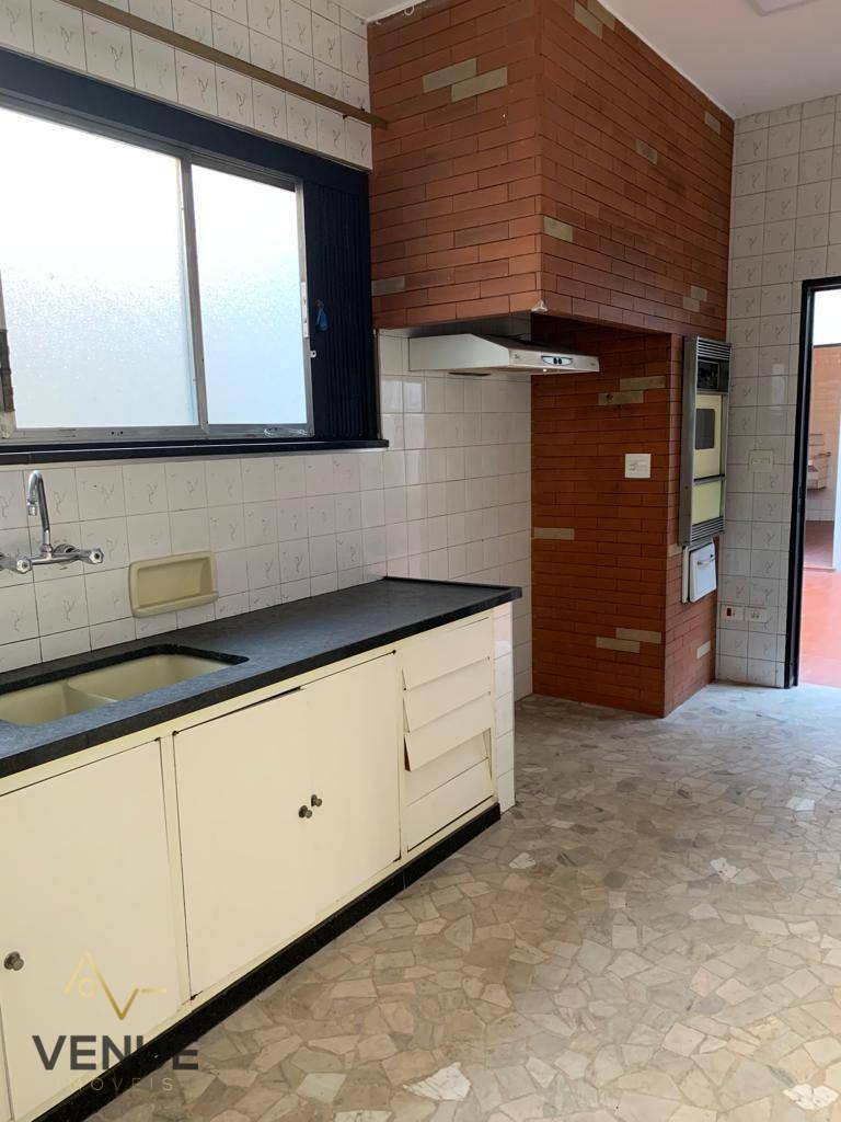 Sobrado à venda com 3 quartos, 231m² - Foto 8