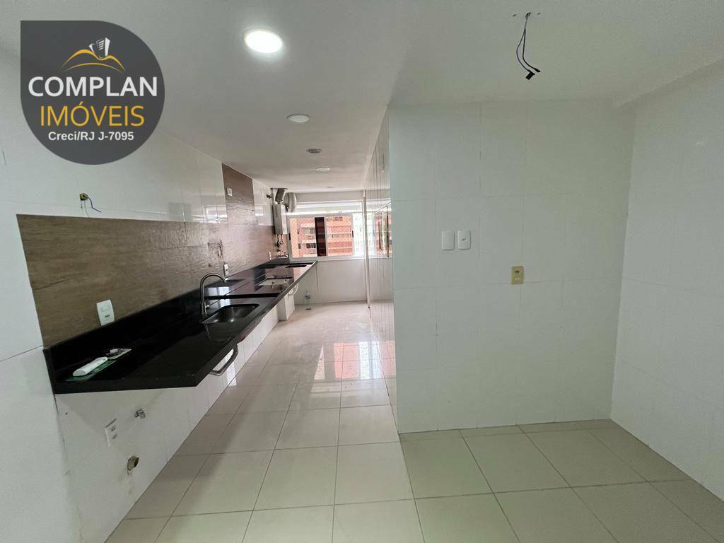 Apartamento para alugar com 4 quartos, 137m² - Foto 9