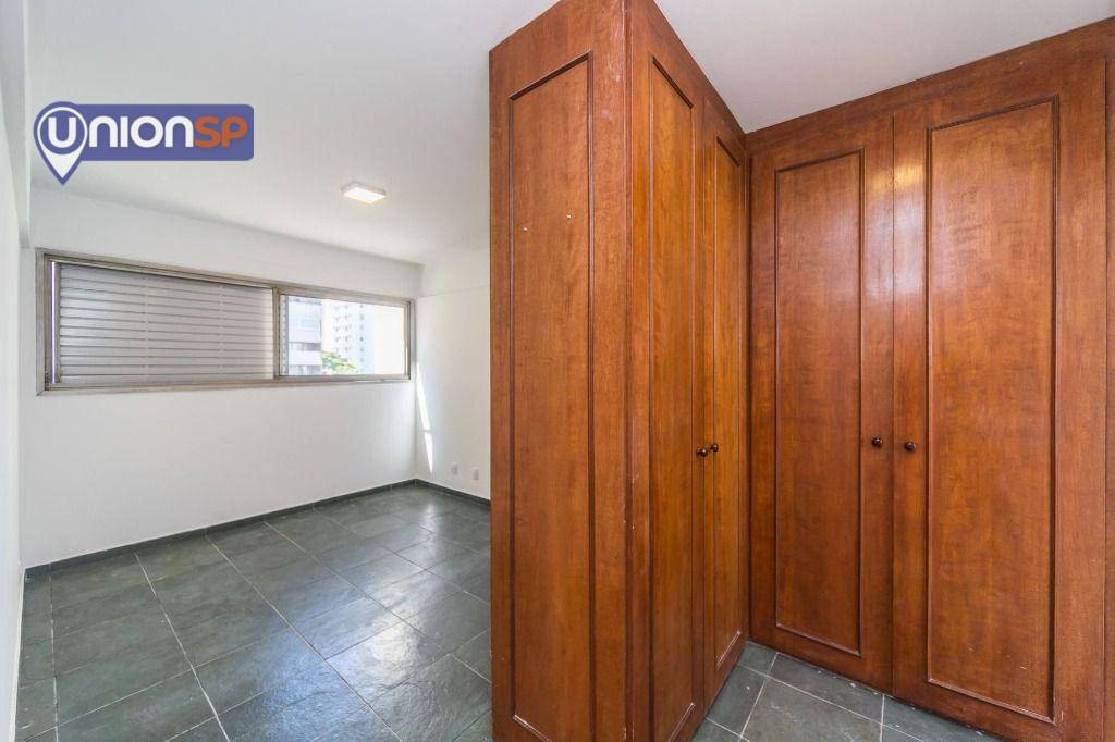 Apartamento à venda com 3 quartos, 121m² - Foto 13