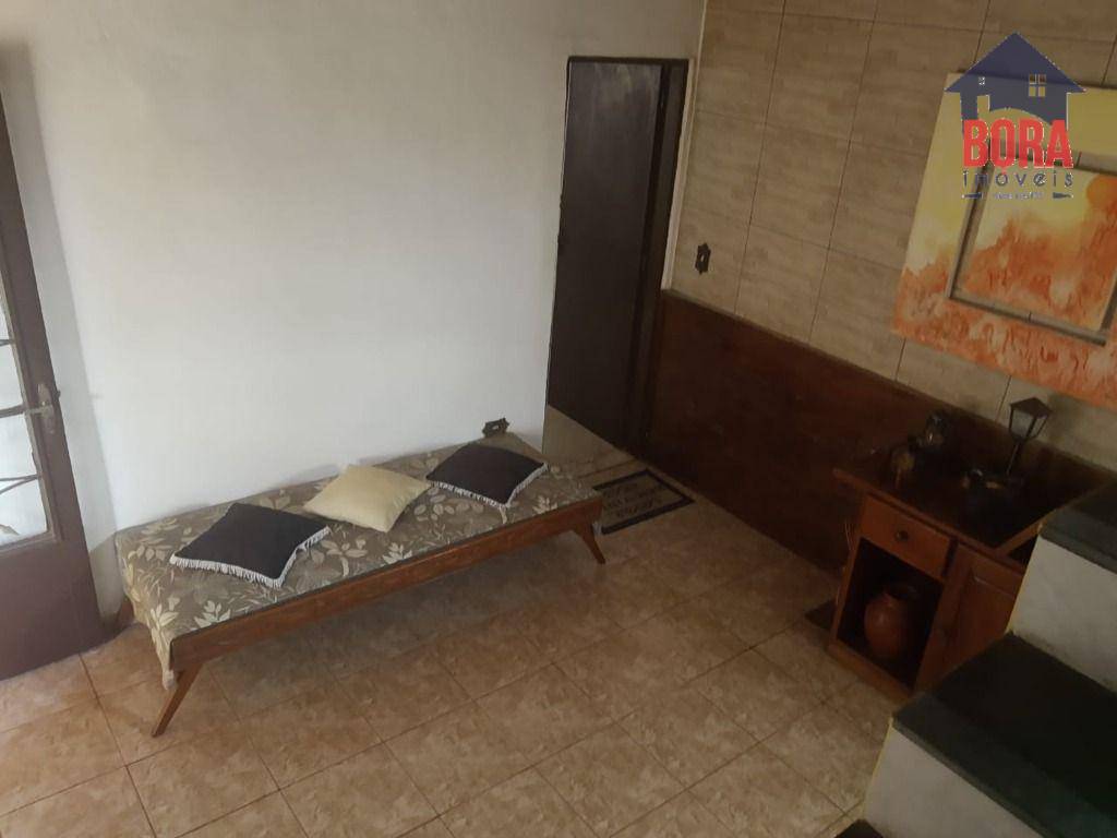 Casa à venda com 3 quartos, 200m² - Foto 15