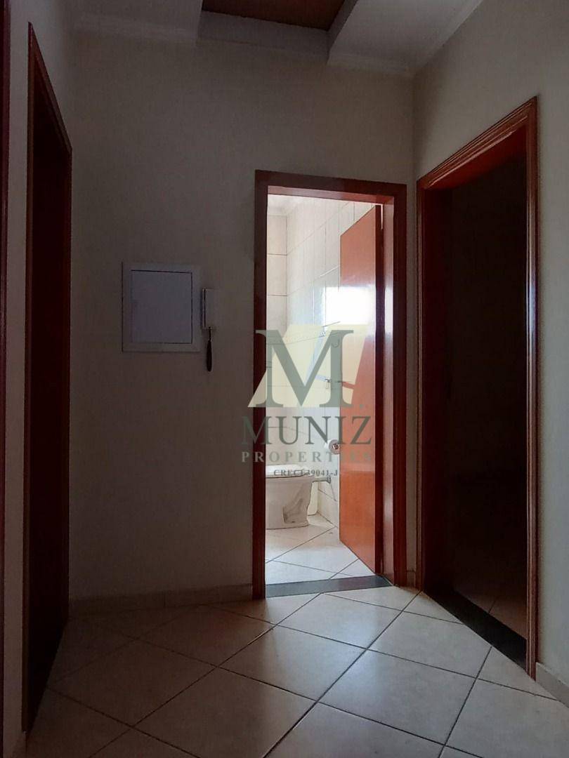 Casa à venda com 4 quartos, 250m² - Foto 14