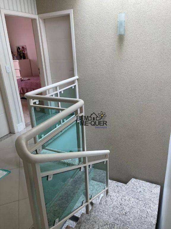 Sobrado à venda com 4 quartos, 200m² - Foto 26