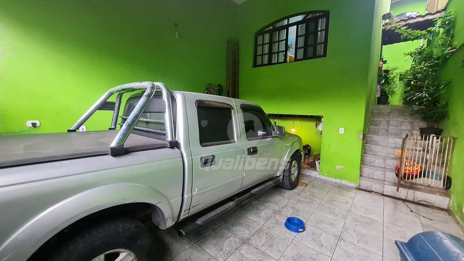 Sobrado à venda com 3 quartos, 213m² - Foto 2