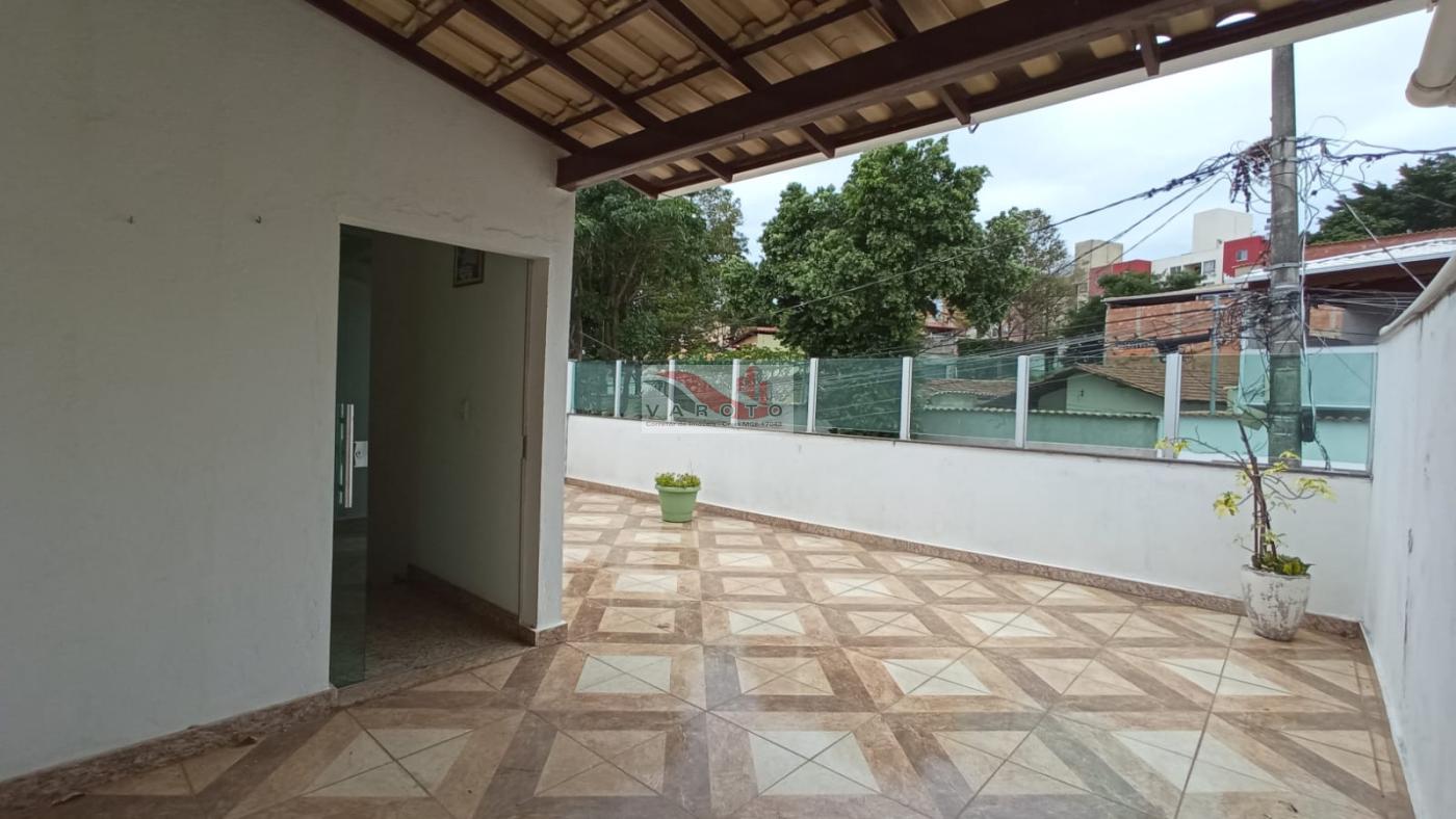 Casa à venda com 4 quartos, 80m² - Foto 31