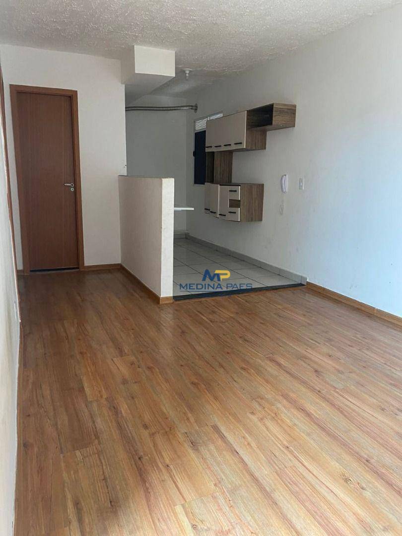 Apartamento à venda com 2 quartos, 50m² - Foto 2