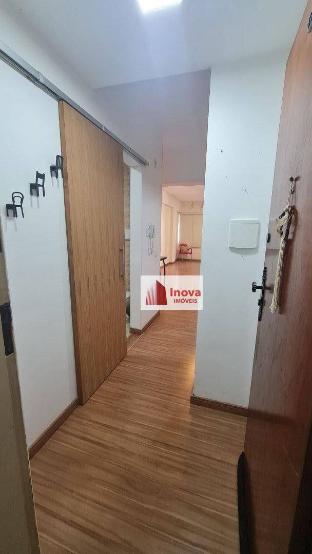 Apartamento à venda com 1 quarto, 40m² - Foto 3