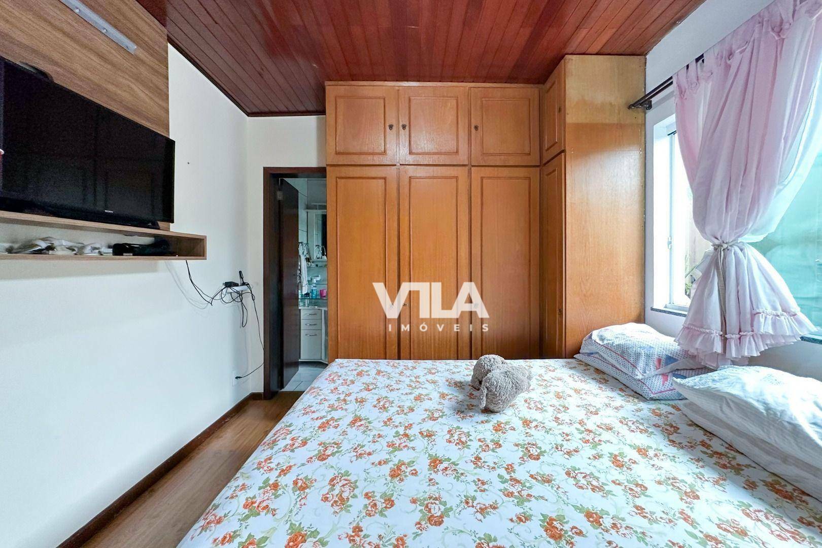 Casa à venda com 3 quartos, 200m² - Foto 12