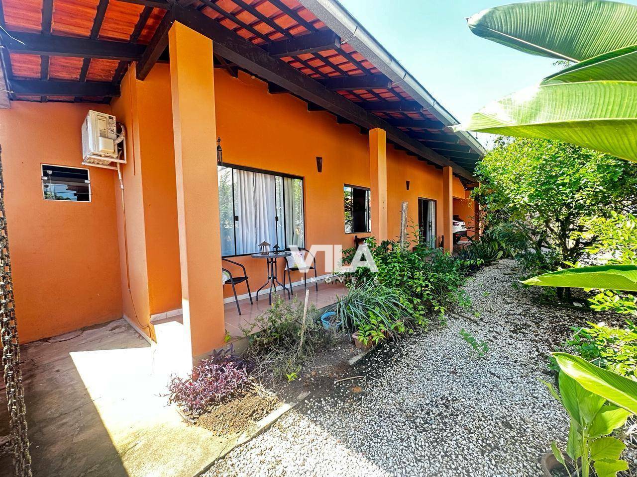 Casa à venda com 3 quartos, 229m² - Foto 6