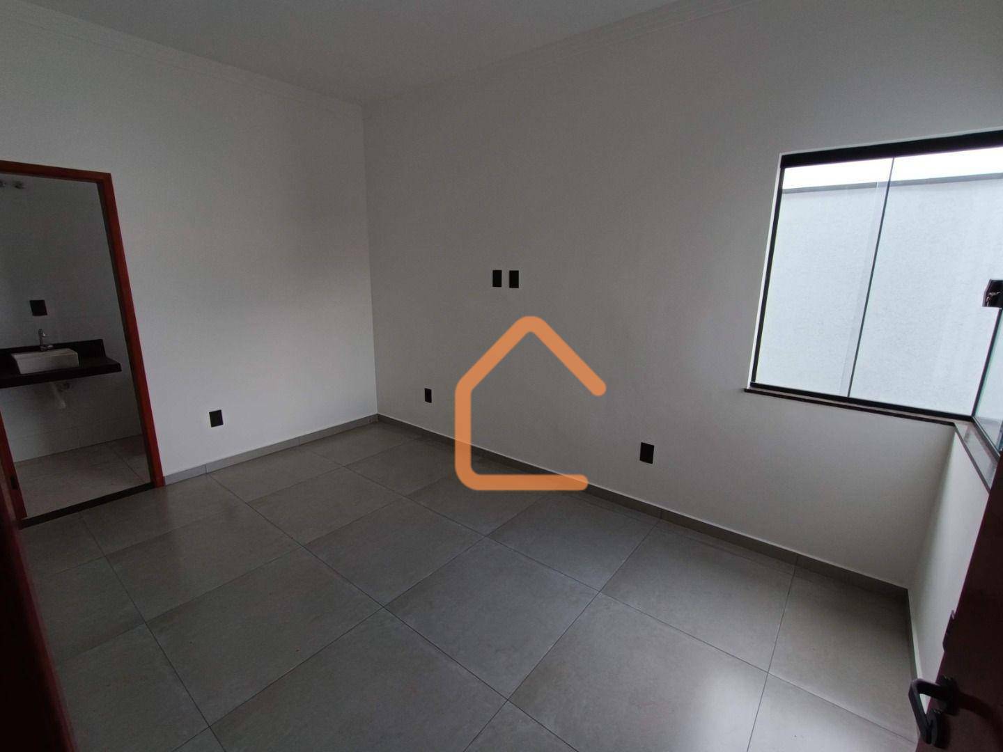 Casa à venda com 3 quartos, 105m² - Foto 10