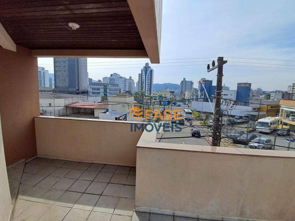 Apartamento à venda com 3 quartos, 155m² - Foto 18