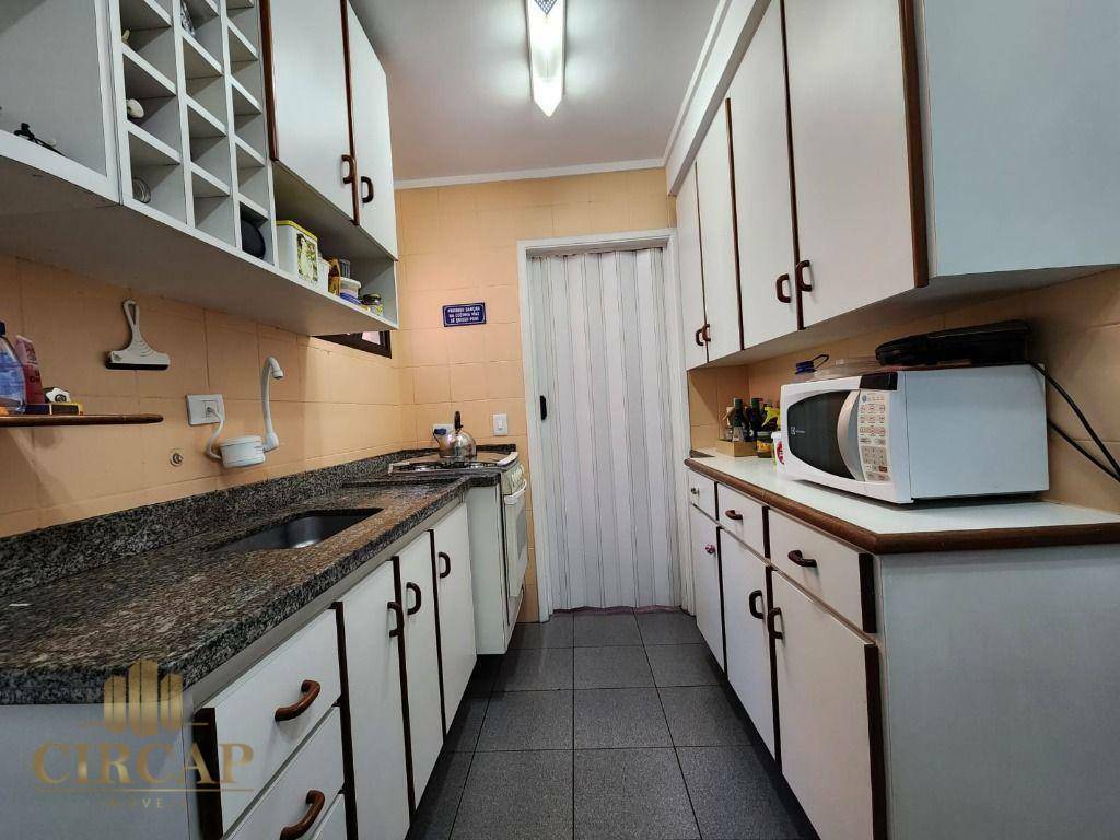 Apartamento à venda com 2 quartos, 75m² - Foto 10