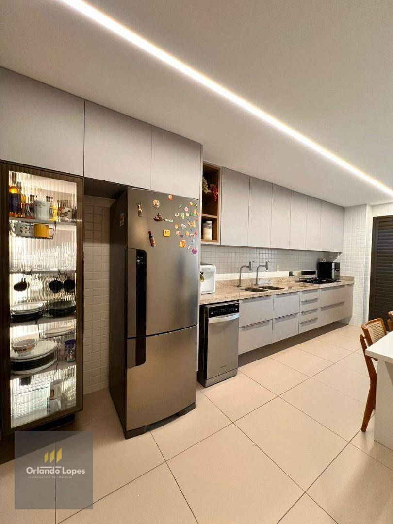 Apartamento, 4 quartos, 176 m² - Foto 4