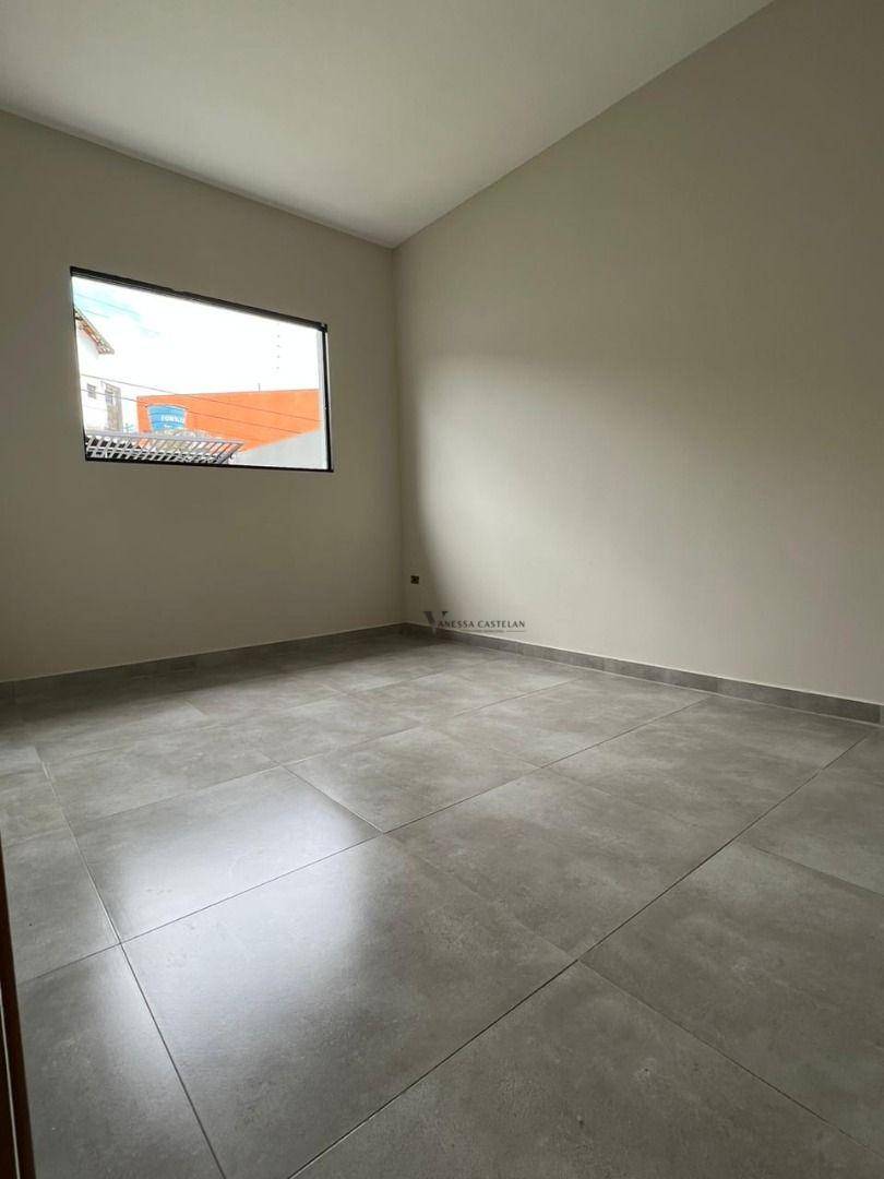 Casa à venda com 2 quartos, 125m² - Foto 3