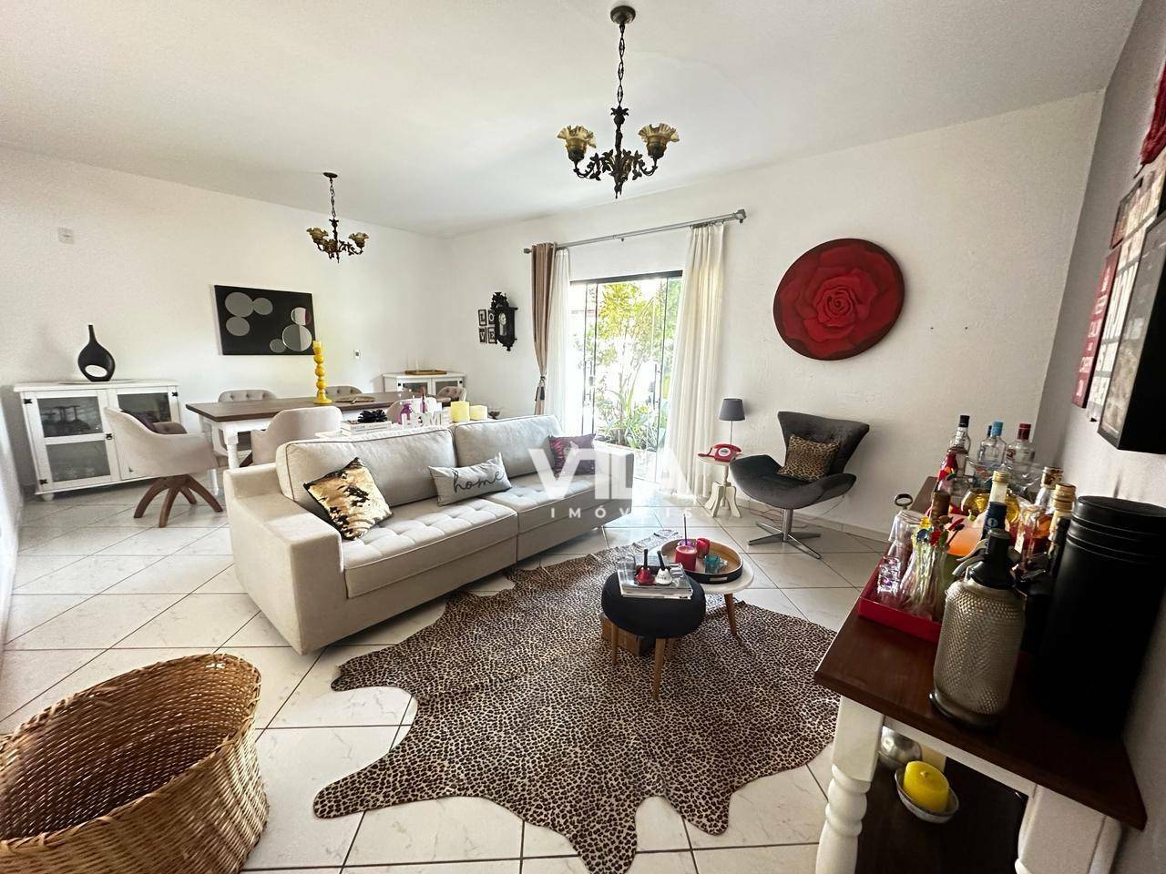 Casa à venda com 3 quartos, 229m² - Foto 15