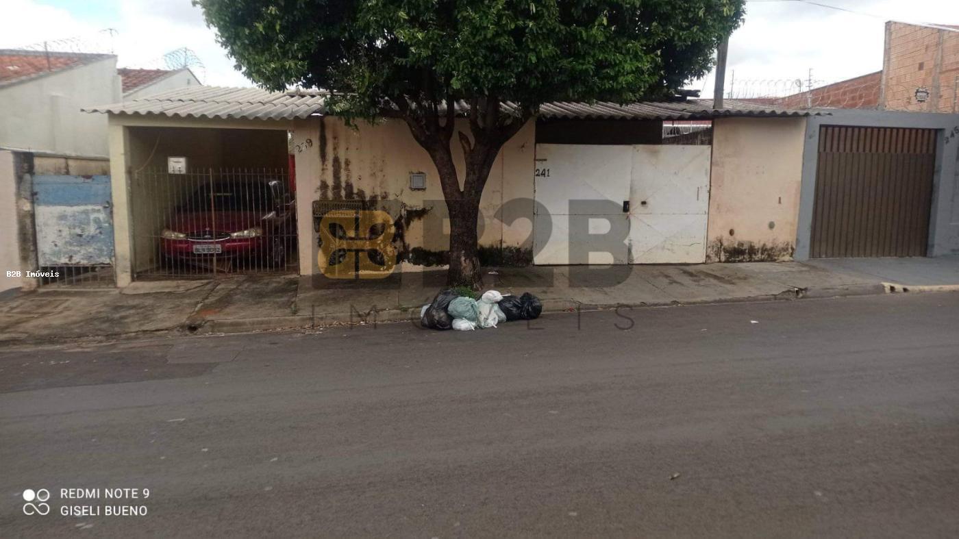 Casa à venda com 2 quartos, 50m² - Foto 2