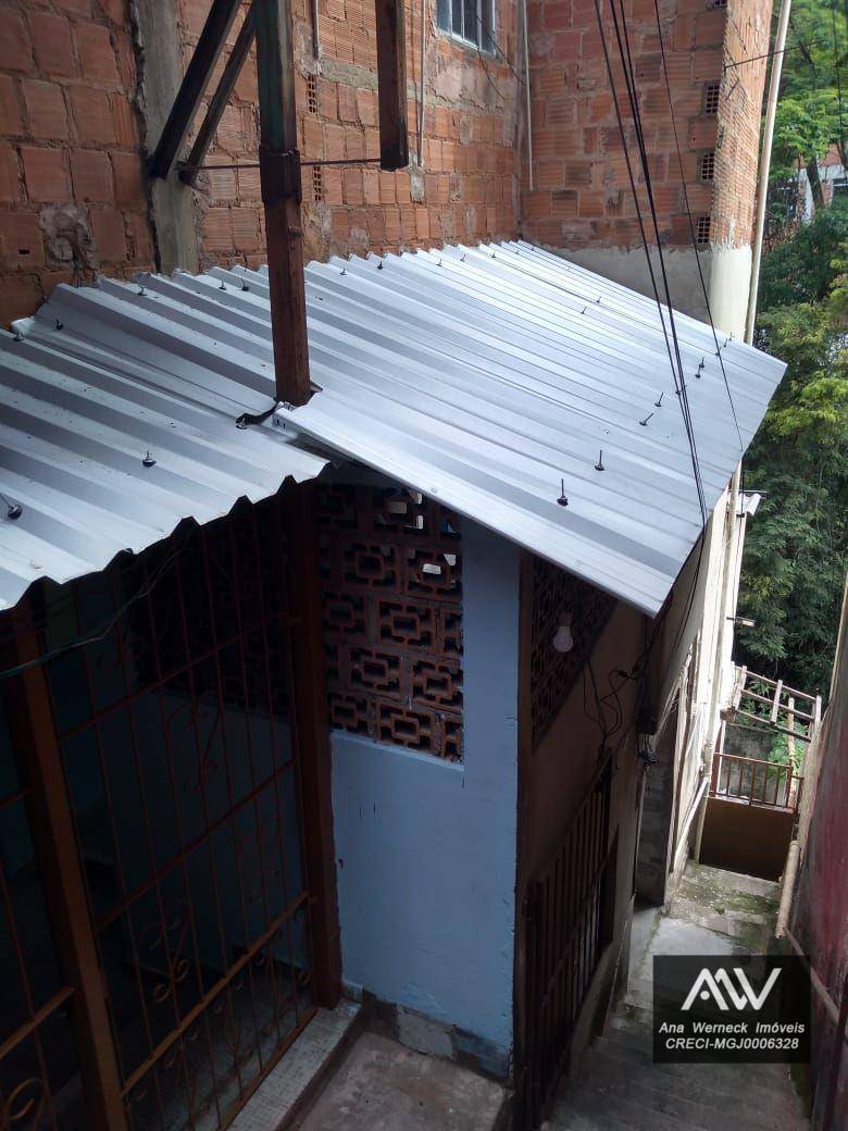 Casa de Condomínio à venda com 3 quartos, 120m² - Foto 1