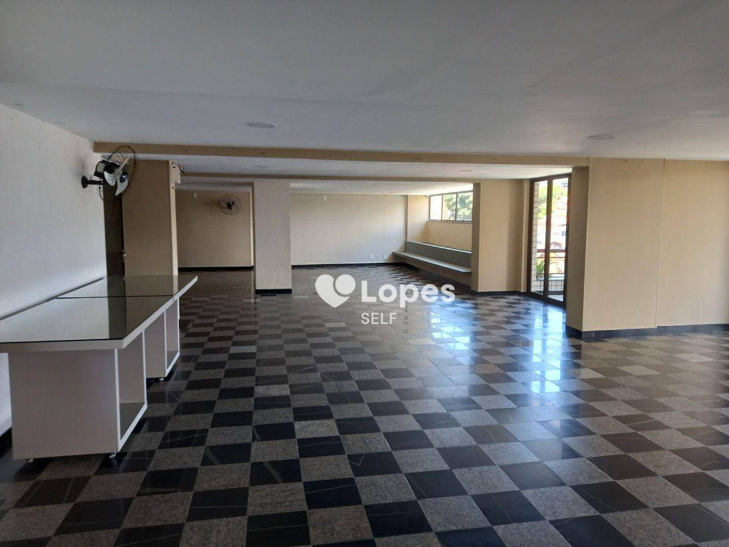 Apartamento à venda com 2 quartos, 85m² - Foto 11