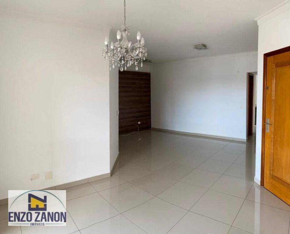 Apartamento à venda com 3 quartos, 123m² - Foto 2