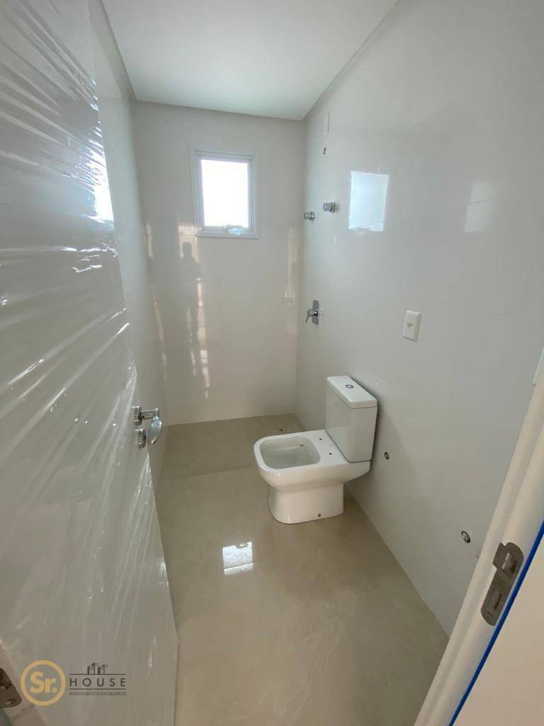 Apartamento à venda com 4 quartos, 156m² - Foto 4