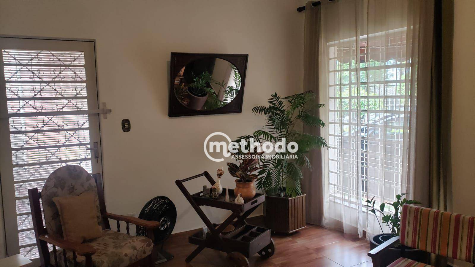 Casa à venda com 3 quartos, 160m² - Foto 4