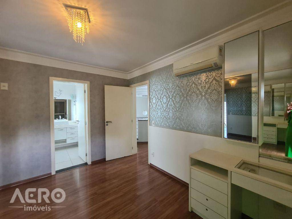 Casa de Condomínio à venda com 3 quartos, 290m² - Foto 32