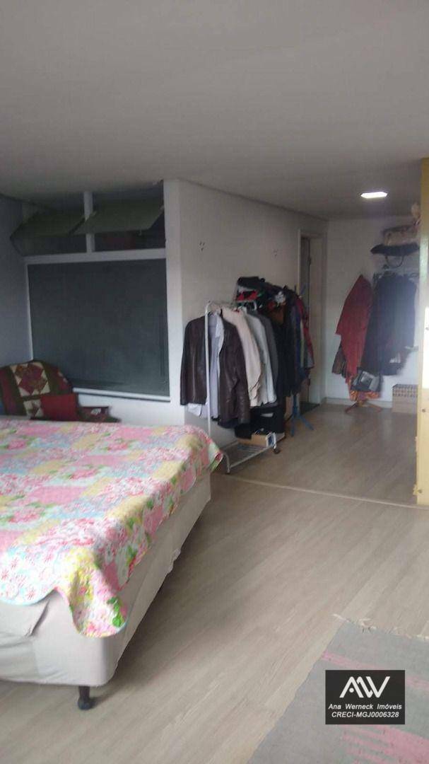 Casa à venda com 5 quartos, 168m² - Foto 25