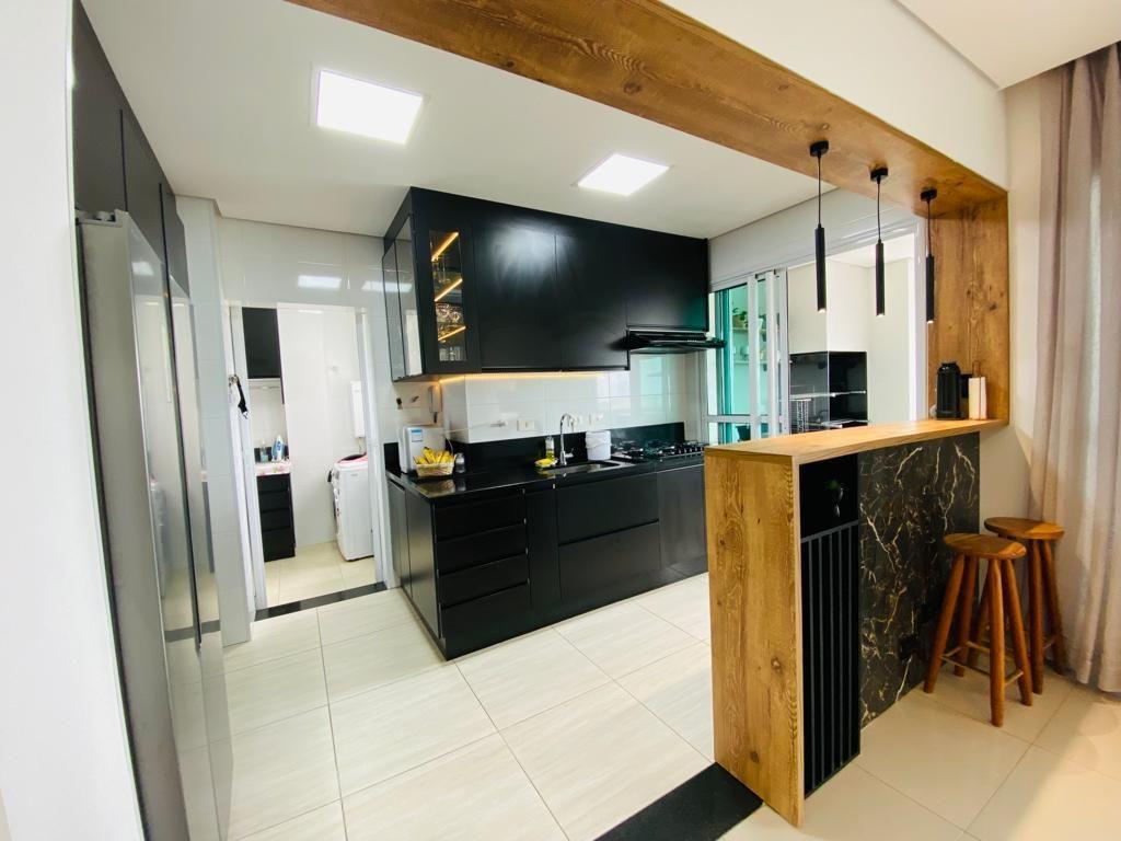 Apartamento à venda com 4 quartos, 133m² - Foto 2