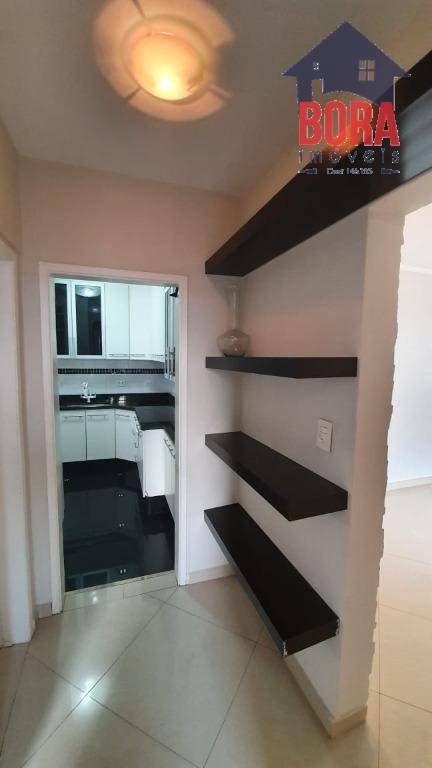 Apartamento à venda com 2 quartos, 60m² - Foto 3