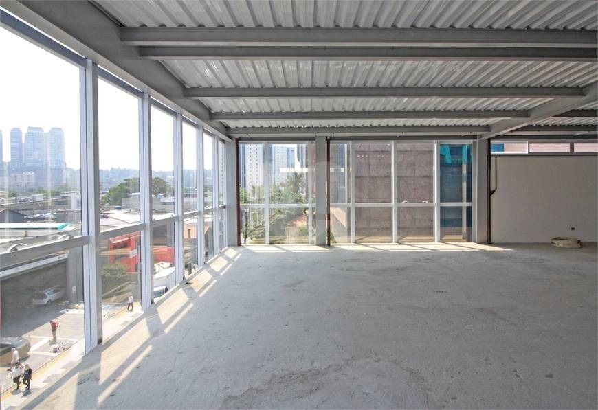 Prédio Inteiro para alugar, 1200m² - Foto 15