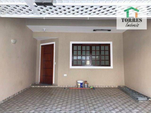 Sobrado à venda com 2 quartos, 160m² - Foto 2