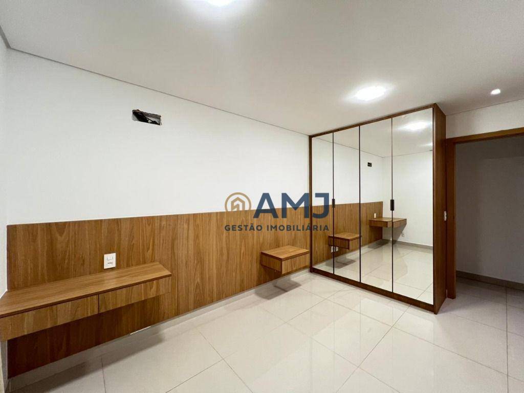 Apartamento à venda com 4 quartos, 221m² - Foto 16