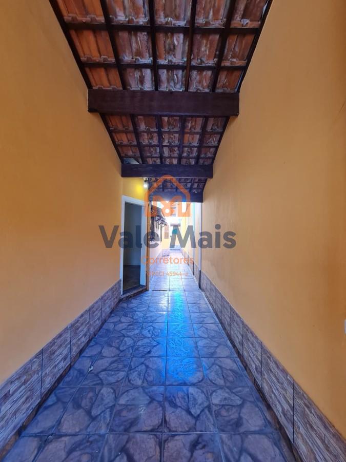 Casa à venda com 2 quartos, 150m² - Foto 4