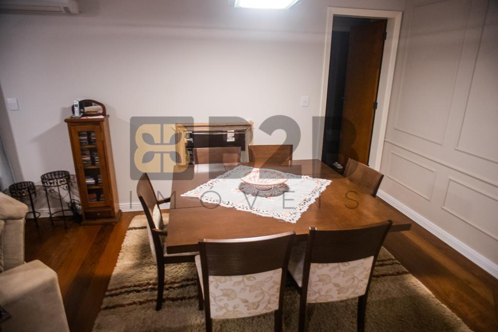 Apartamento à venda com 3 quartos, 142m² - Foto 3